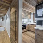 Bel Renove A Courchevel, Aux Pieds, Place De Parking Pour 6 Personnes - Fr-1-564-19 * Courchevel