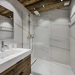 Bel Renove A Courchevel, Aux Pieds, Place De Parking Pour 6 Personnes - Fr-1-564-19 *