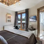 Bel Renove A Courchevel, Aux Pieds, Place De Parking Pour 6 Personnes - Fr-1-564-19 Apartment *